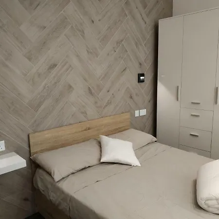 Laura's Designer Apartmán